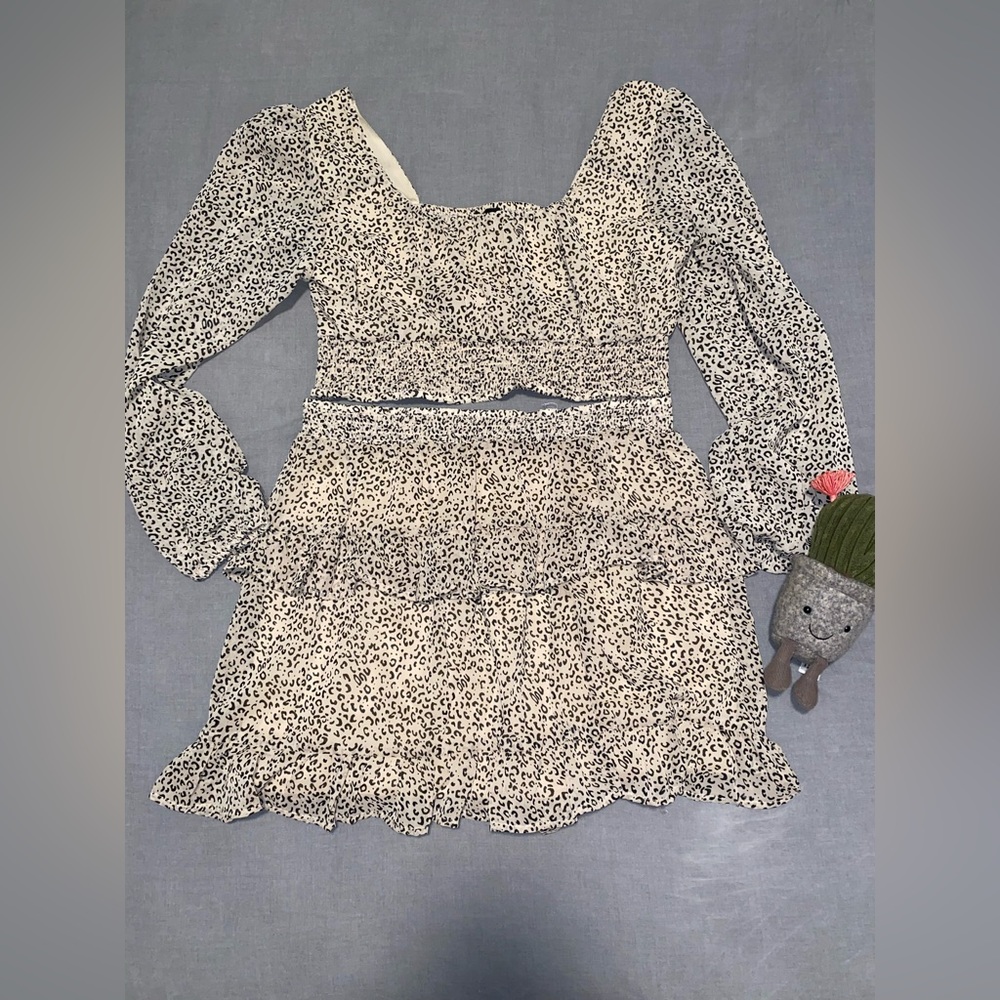 Two piece set